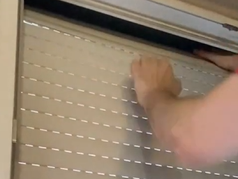 nem jön fel a redőny